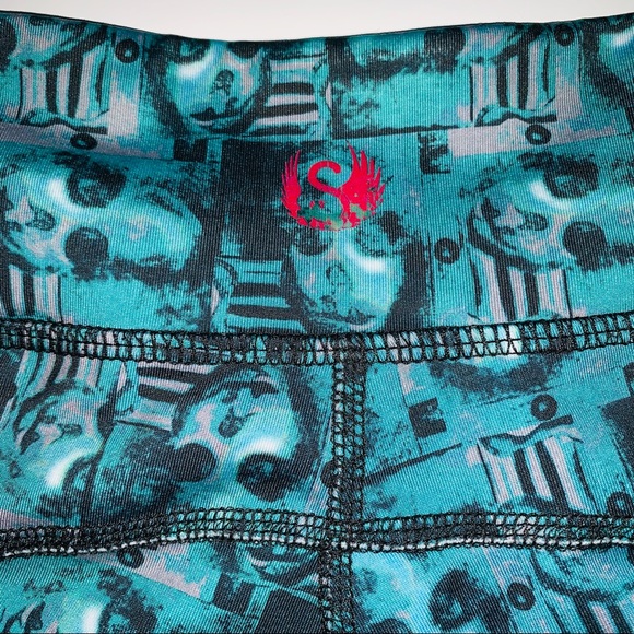 Sthenos Azure Skull Capri - Picture 6 of 8